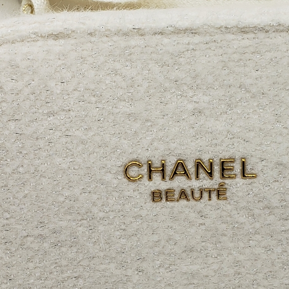 Authentic Chanel Cosmetic Bag White Gold - Picture 5 of 10